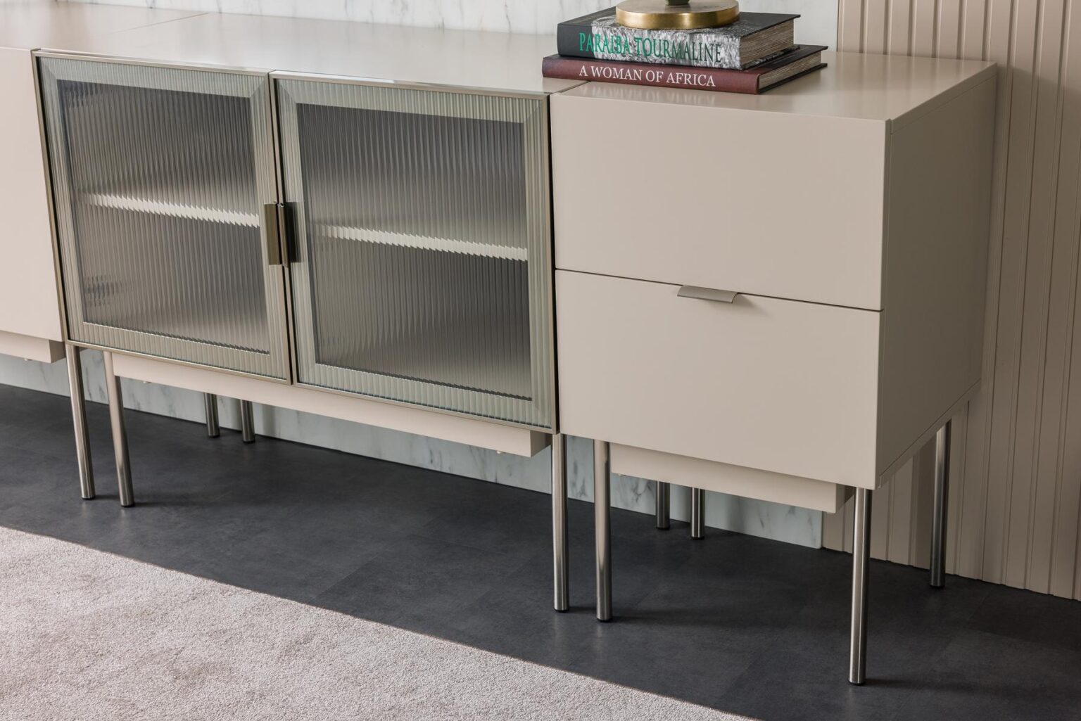 Модулен бюфет «Puzzle» с една или две врати, с чекмеджета