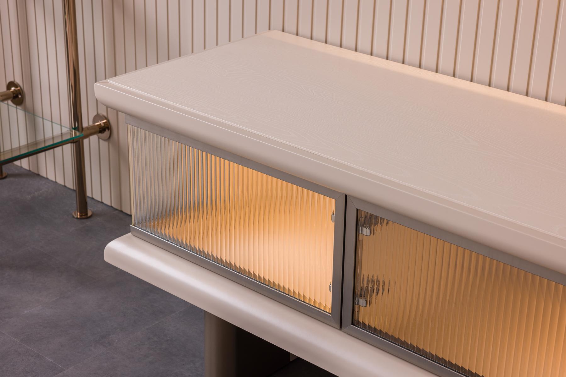 ТВ шкаф «Sahara» с размер 216х60х48см