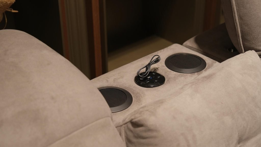 Двуместен диван «Zigana» + електрически механизъм, USB зарядна станция, музикална конзола, ширина 245см