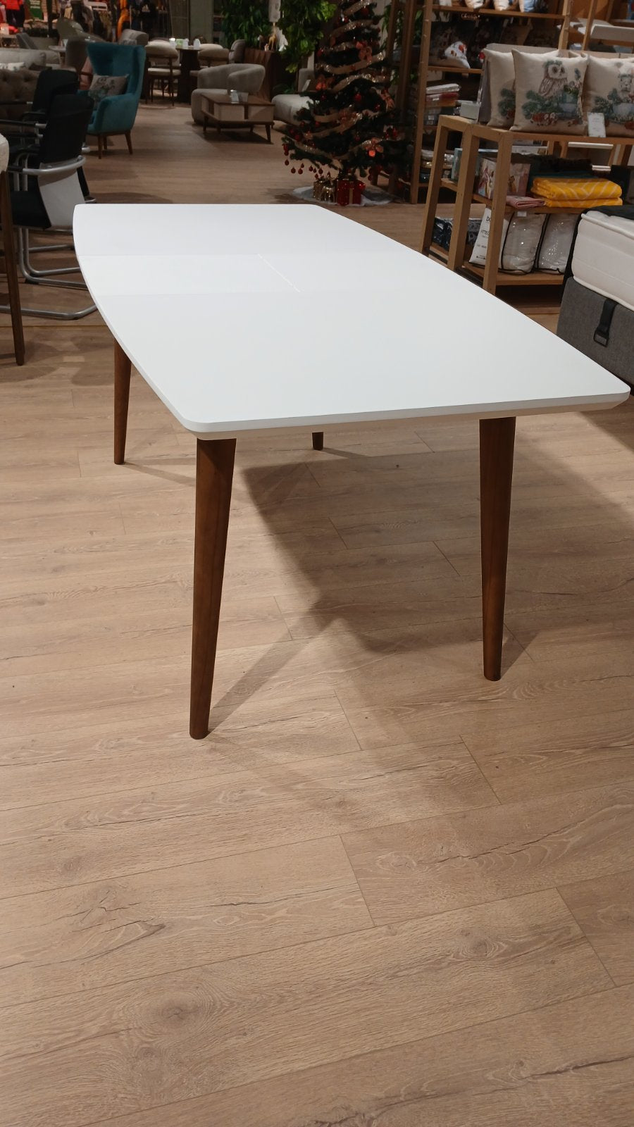 Трапезна маса Ralica 135 - Аутлет