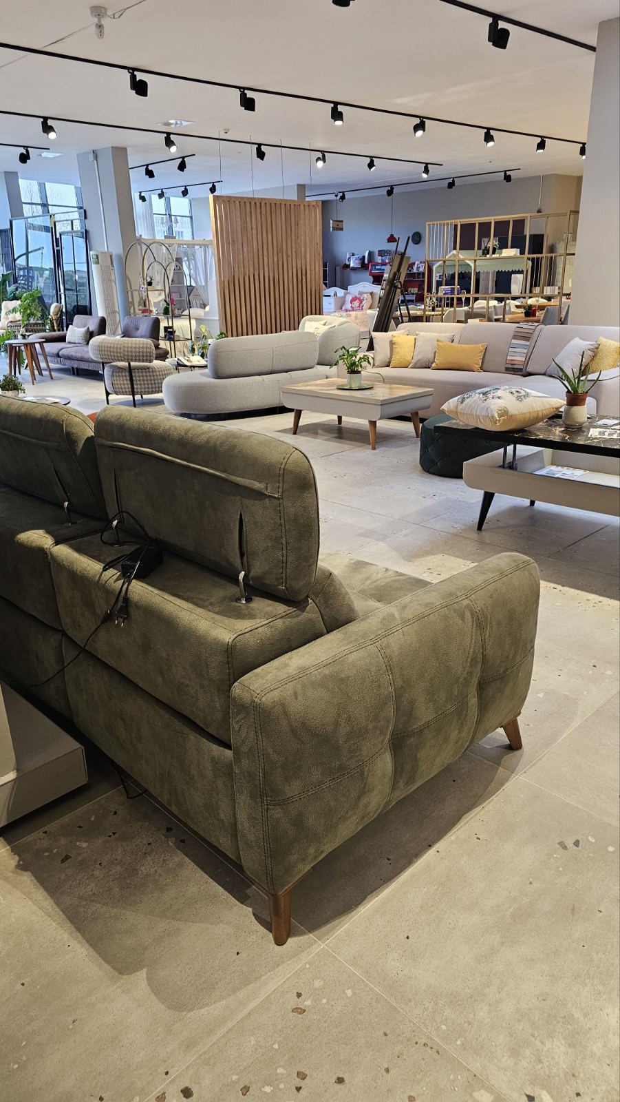 Ъглов диван Gizem Relax с 2TV  механизма - Аутлет