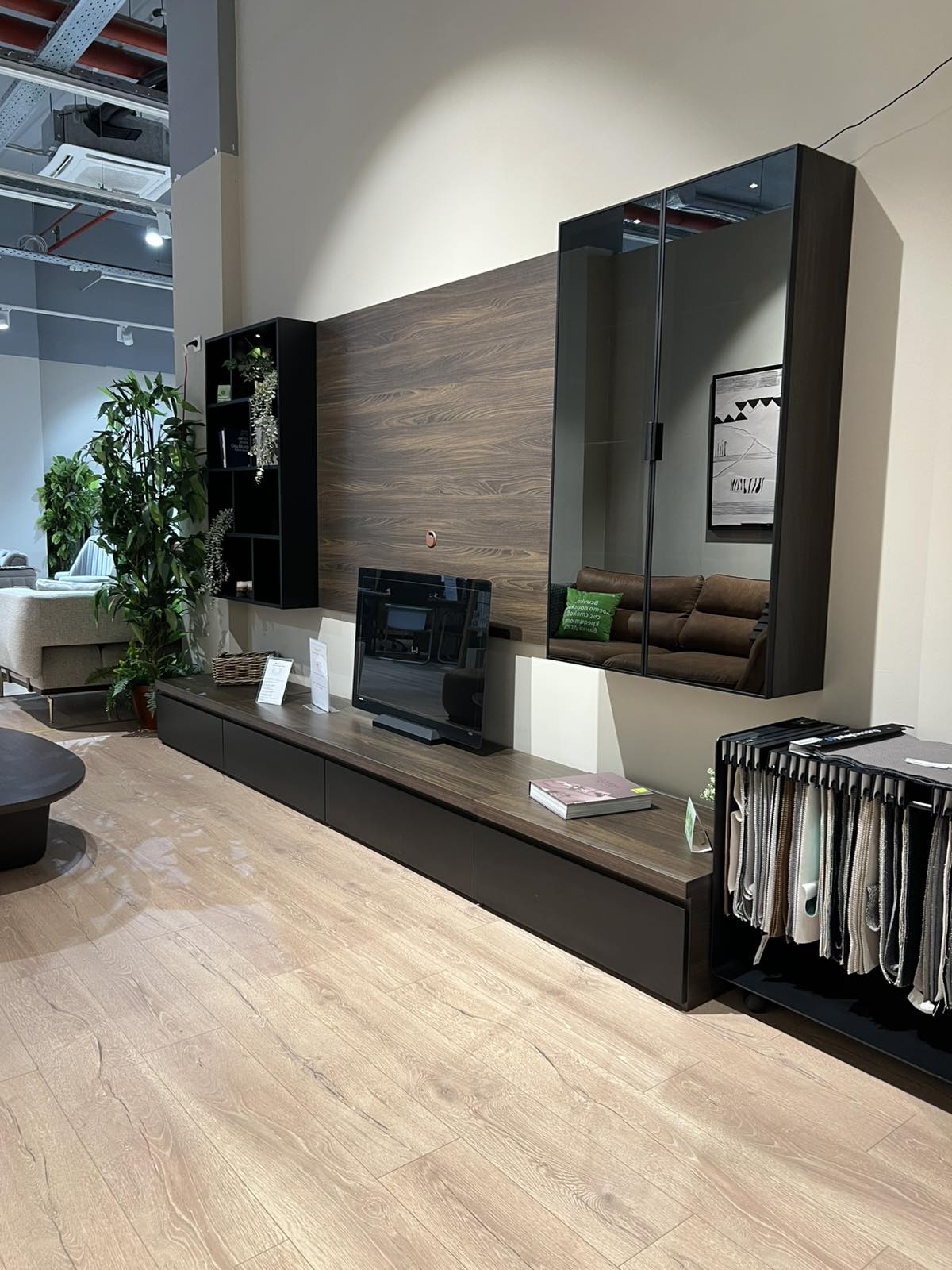 ТВ секция Infinity - Аутлет