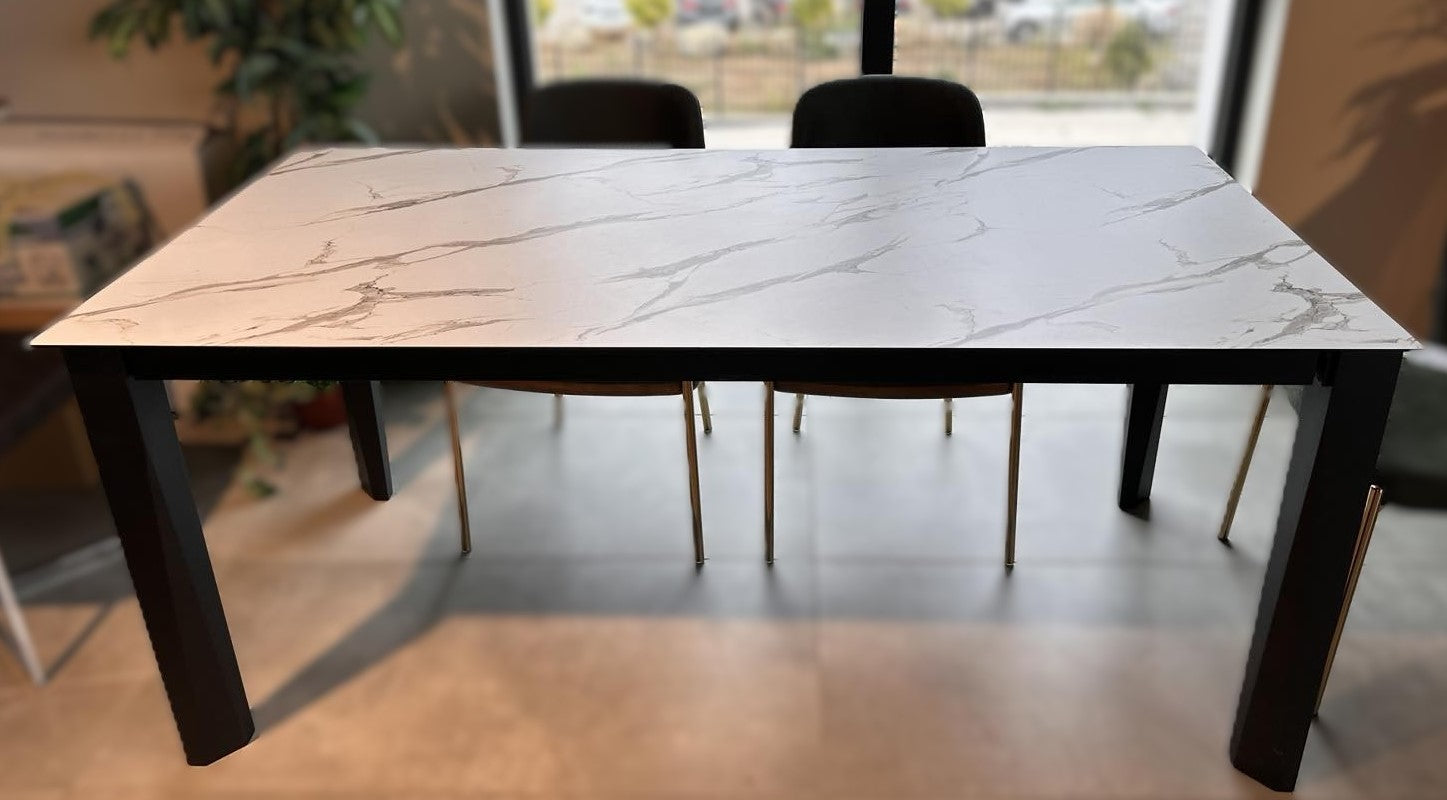 Трапезна разтегателна маса Twist - Аутлет