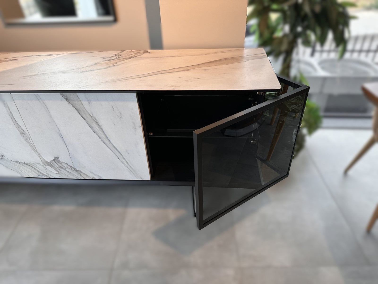 Трапезен шкаф Saloni Como - Аутлет