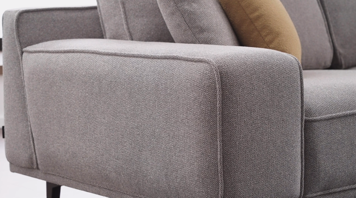 Триместен диван «Viera» + 4 декоративни възглавници, ширина 230см