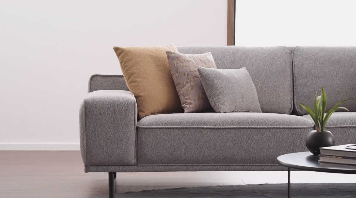 Триместен диван «Viera» + 5 декоративни възглавници, ширина 250см