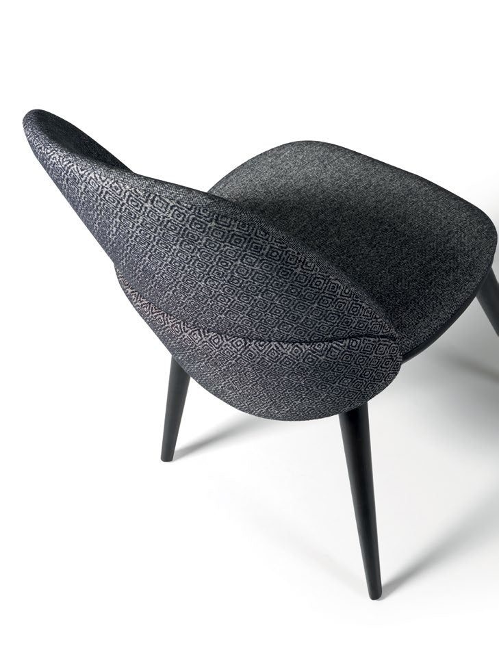 Трапезен стол «Helona» с тапицерия, 50+ вида дамаски