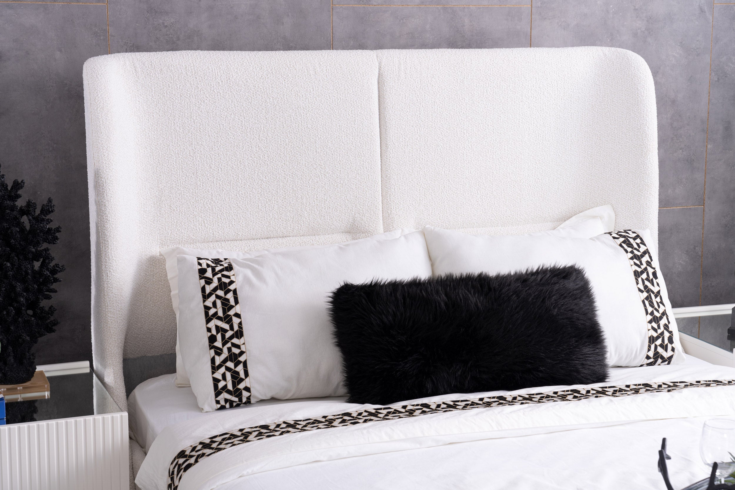 Тапицирано легло «Dio» с място за съхранение, повдигащ механизъм