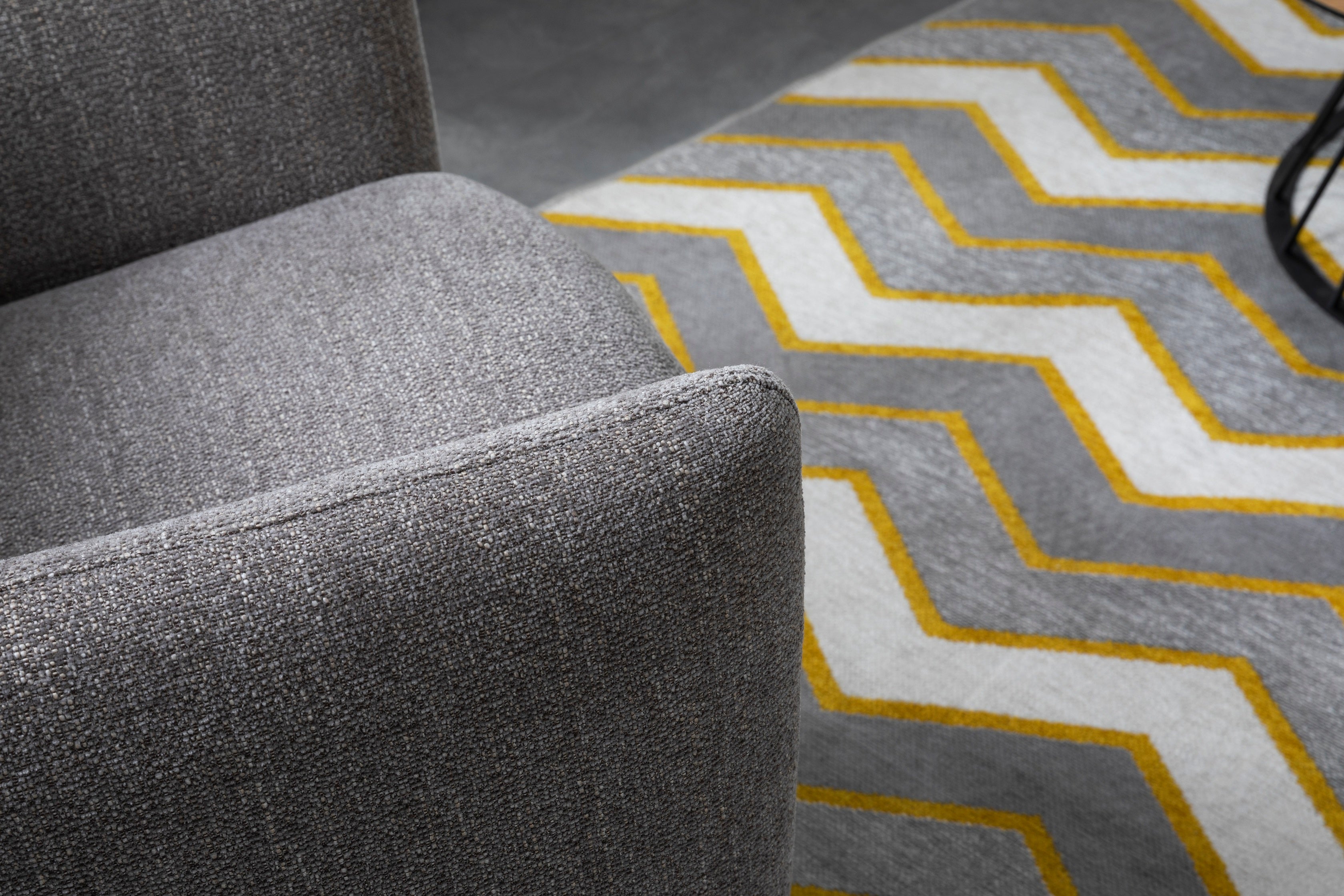 Триместен диван «Kugu» + 2 декоративни възглавници, ширина 205см