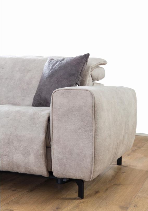 Триместен диван «Dubai» + музикална конзола и охладител за напитки, електрически механизъм, ширина 255см