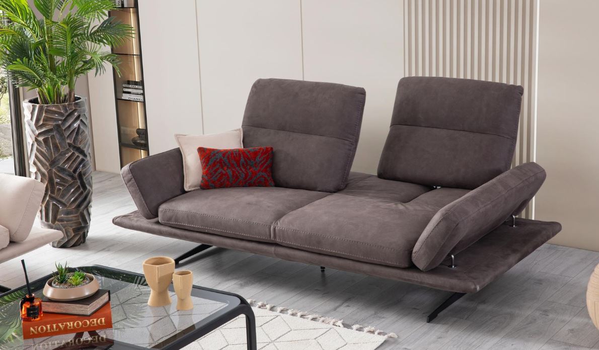 Триместен разтегателен диван «Mostar» + 2 декоративни възглавници, ширина 220см