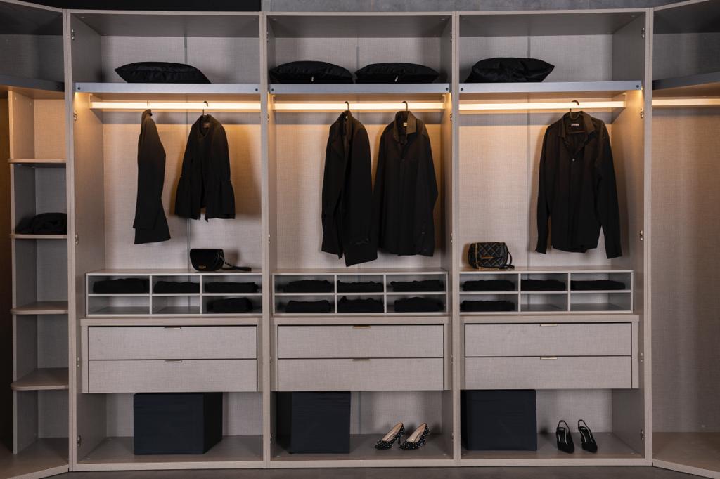 Модулен гардероб «Puzzle» - 8 модула, 10 модела врати, с осветление, стъклени, МДФ, ПДЧ, огледални