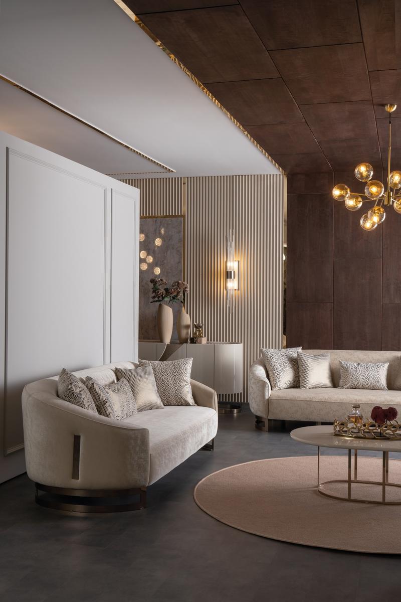 Триместен диван «Aura» + 5 декоративни възглавници, ширина 250см