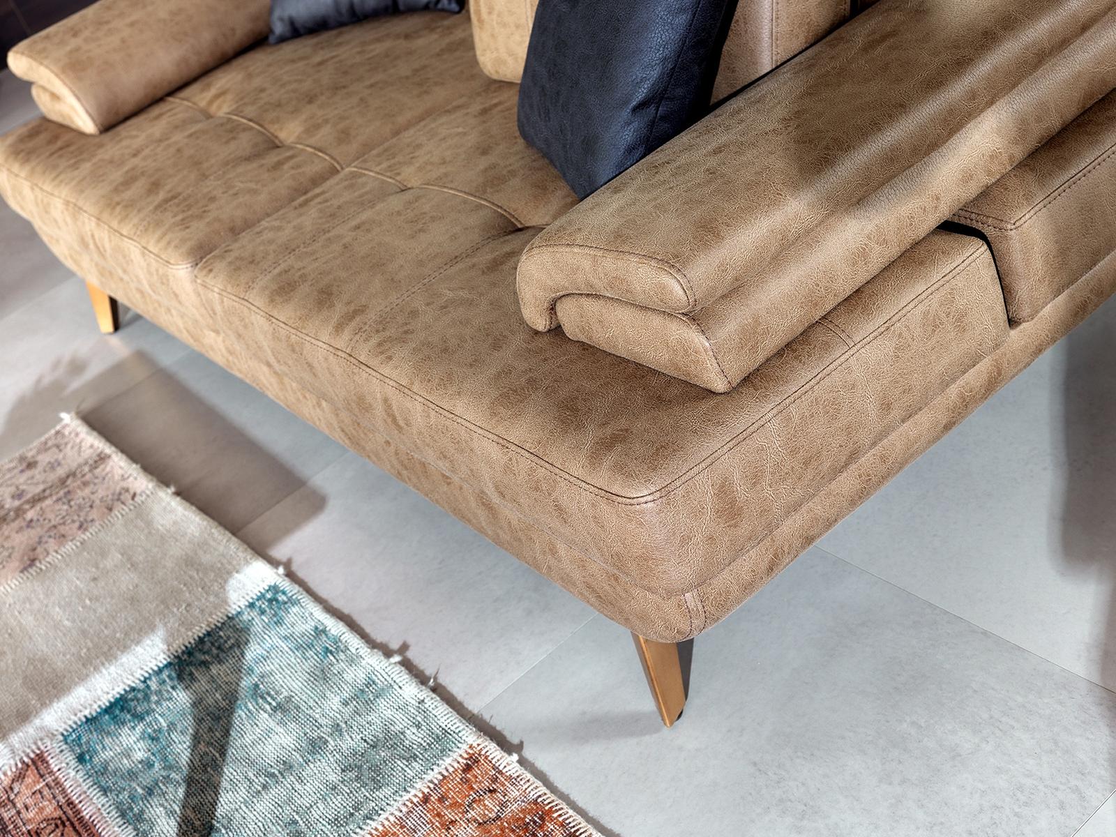 Триместен разтегателен диван «Avensis» + 2 декоративни възглавници, с подвижни подлакътници, ширина 240см