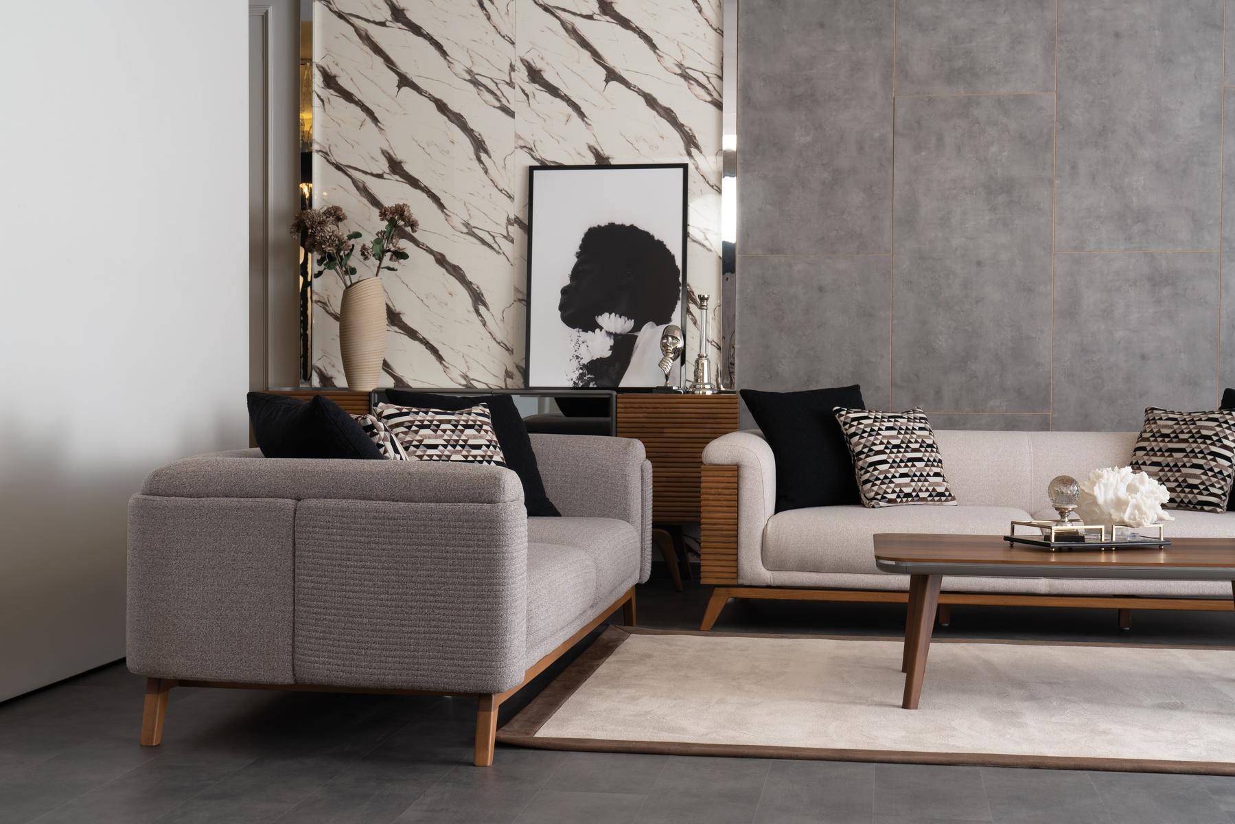 Триместен диван «Quatro» + 4 декоративни възглавници, ширина 245см