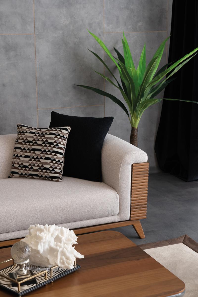 Триместен диван «Quatro» + 4 декоративни възглавници, ширина 245см