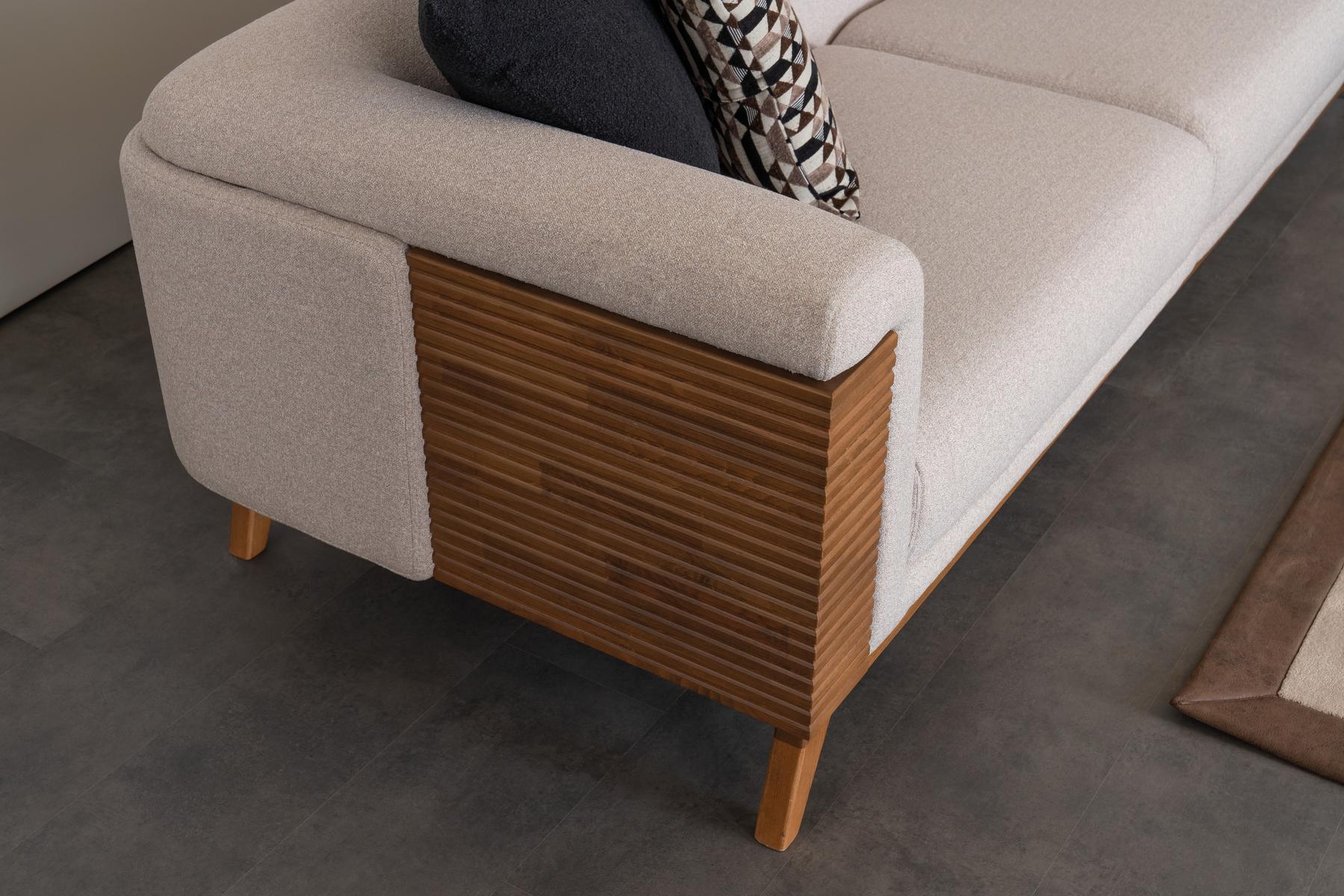 Триместен диван «Quatro» + 4 декоративни възглавници, ширина 245см