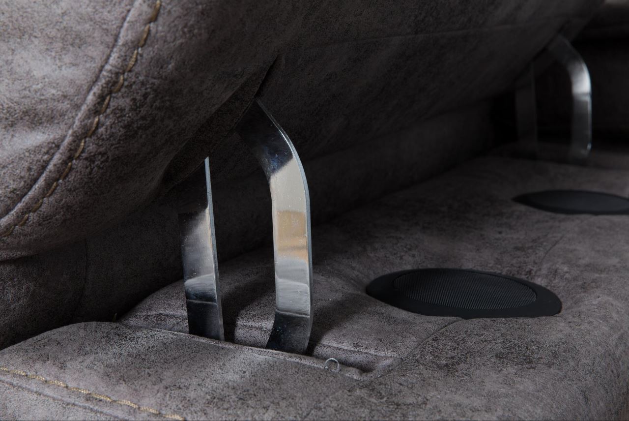 Триместен диван «Dubai» + музикална конзола и охладител за напитки, електрически механизъм, ширина 255см